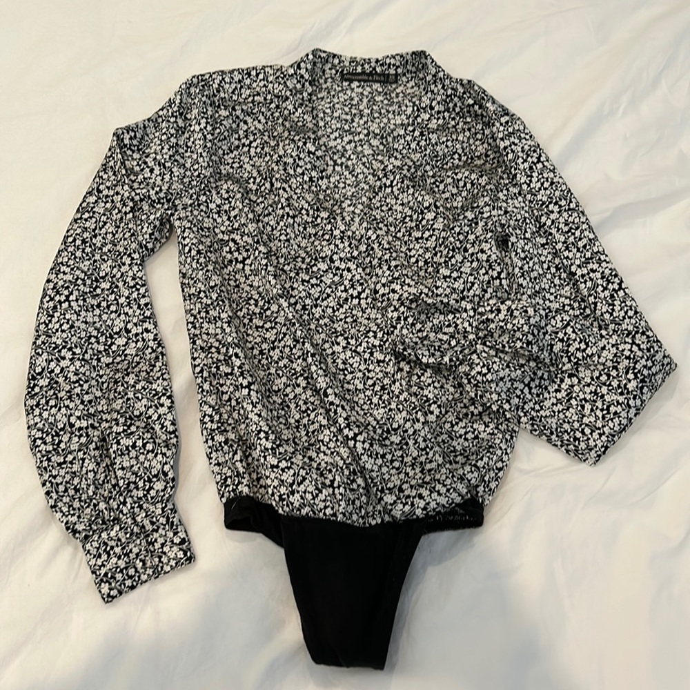 Abercrombie and Fitch Floral Long sleeve bodysuit